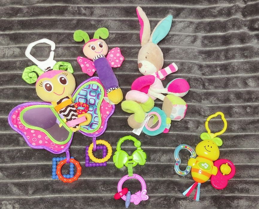 Набір дитячих брязкалець/розвиваючих іграшок