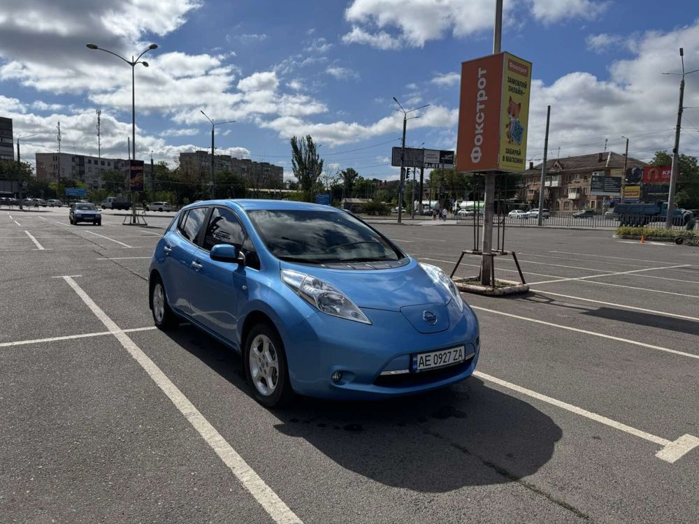Nissan Leaf в доброму стані