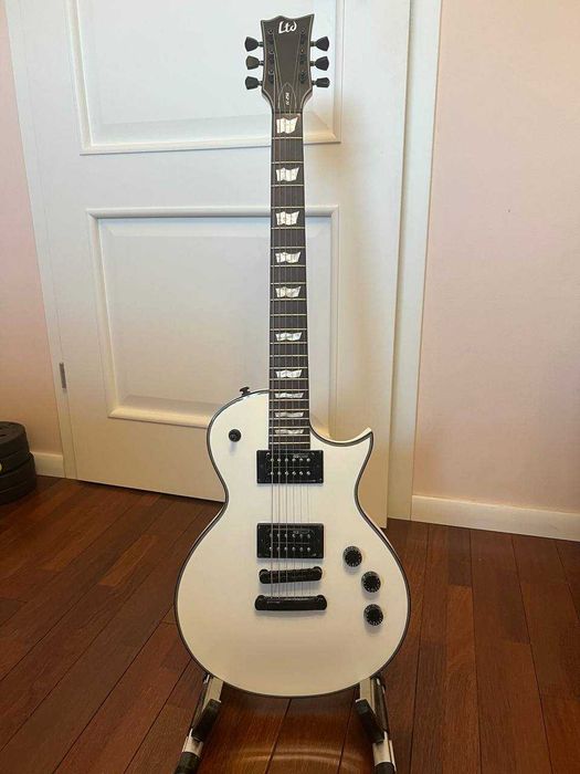Gitara elektryczna ESP LTD EC-256 Snow White