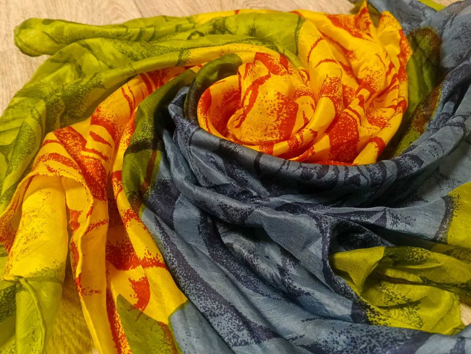 Шёлковый платок тонкий 90x90 см шелк