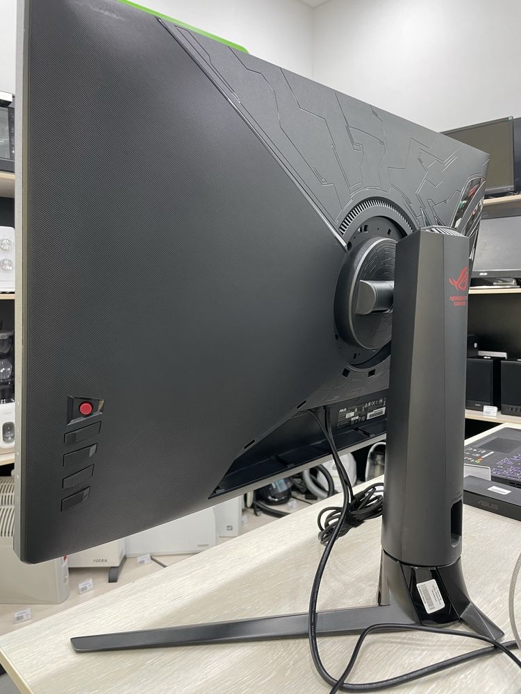 Монитор ASUS PG329Q