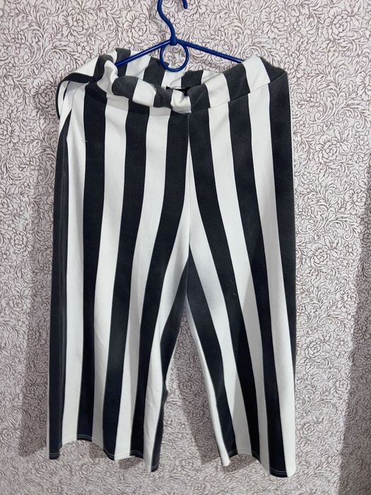 Продам штани-кюлоти бренду Boohoo