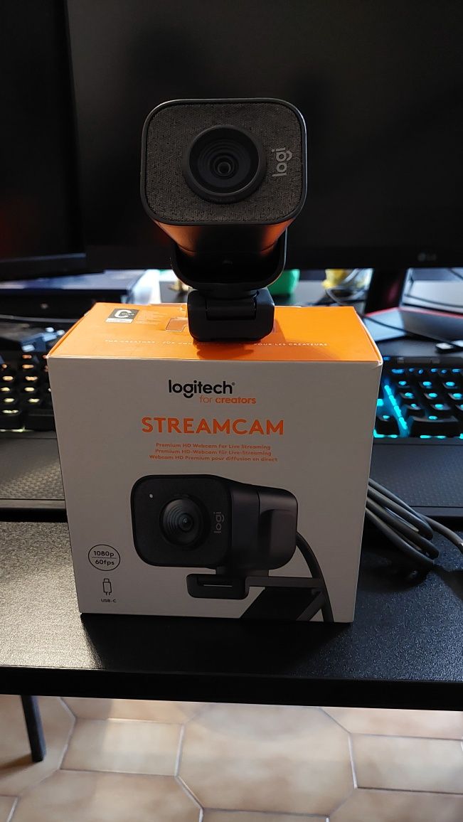 Webcam Logitech StreamCam Preta