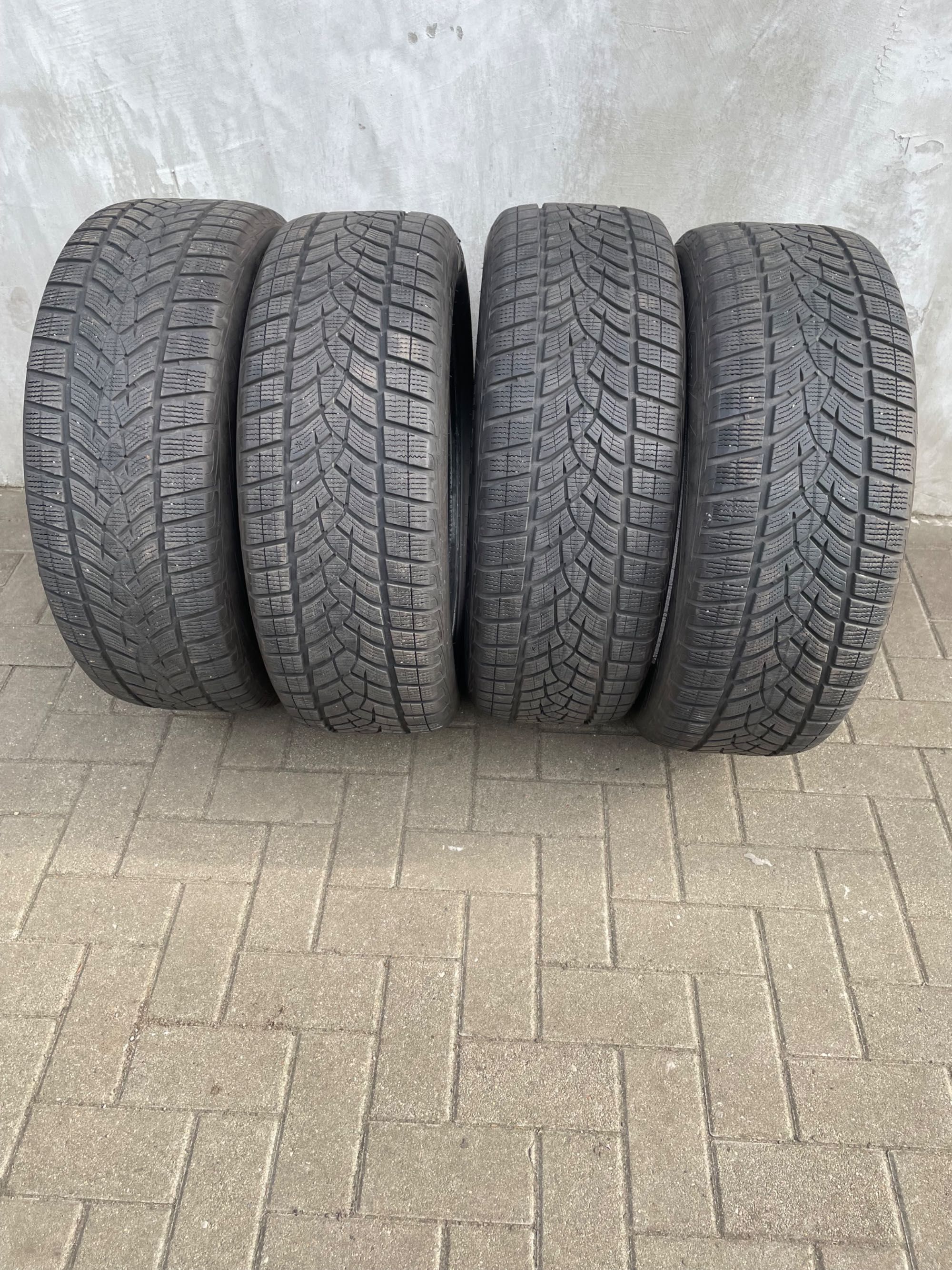 Good Year 235/55R19 suv zimowe