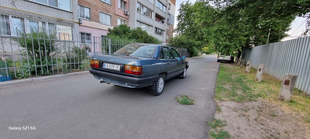 Продам Audi 100с3 г/б