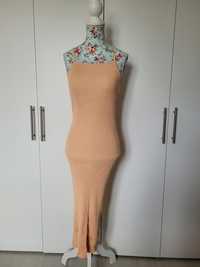Długa prążkowana sukienka na ramiączkach