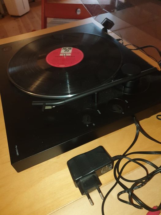 Giradiscos Sony PS-LX310BT com Bluetooth – Excelente estado 

Preço: