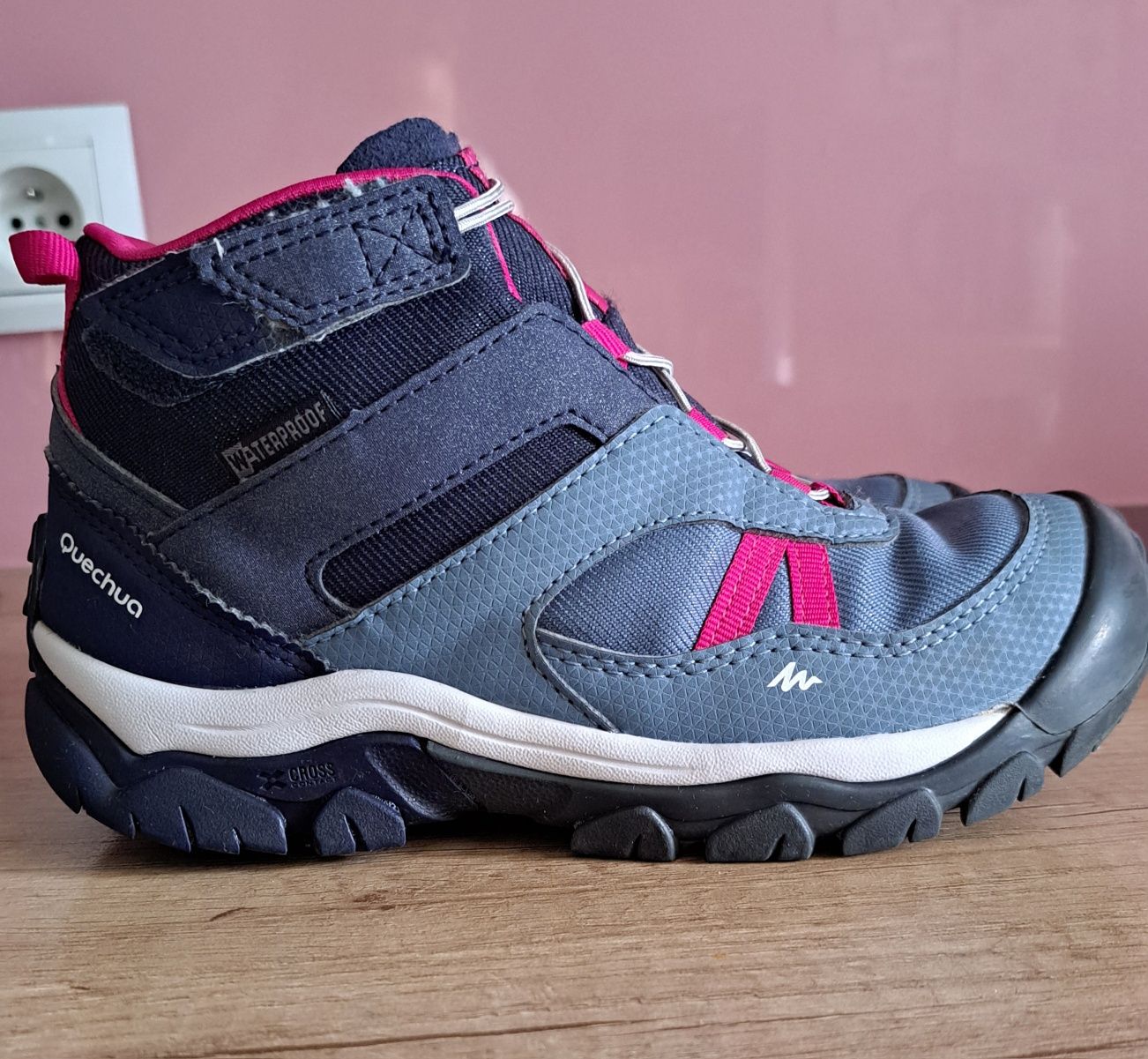 Buty zimowe turystyczne dziewczęce Quechua Crossrock Mid Decathlon roz
