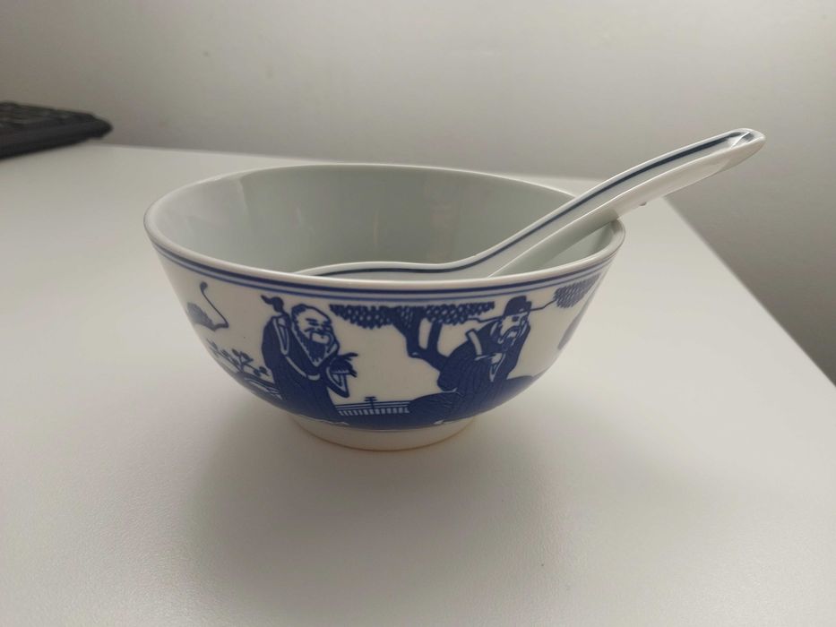 miseczka porcelanowa z łyżeczką