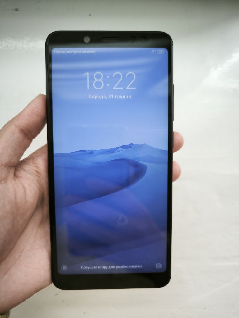 Xiaomi Redmi Note 5 3/32 Gb Global version + 4 чехла