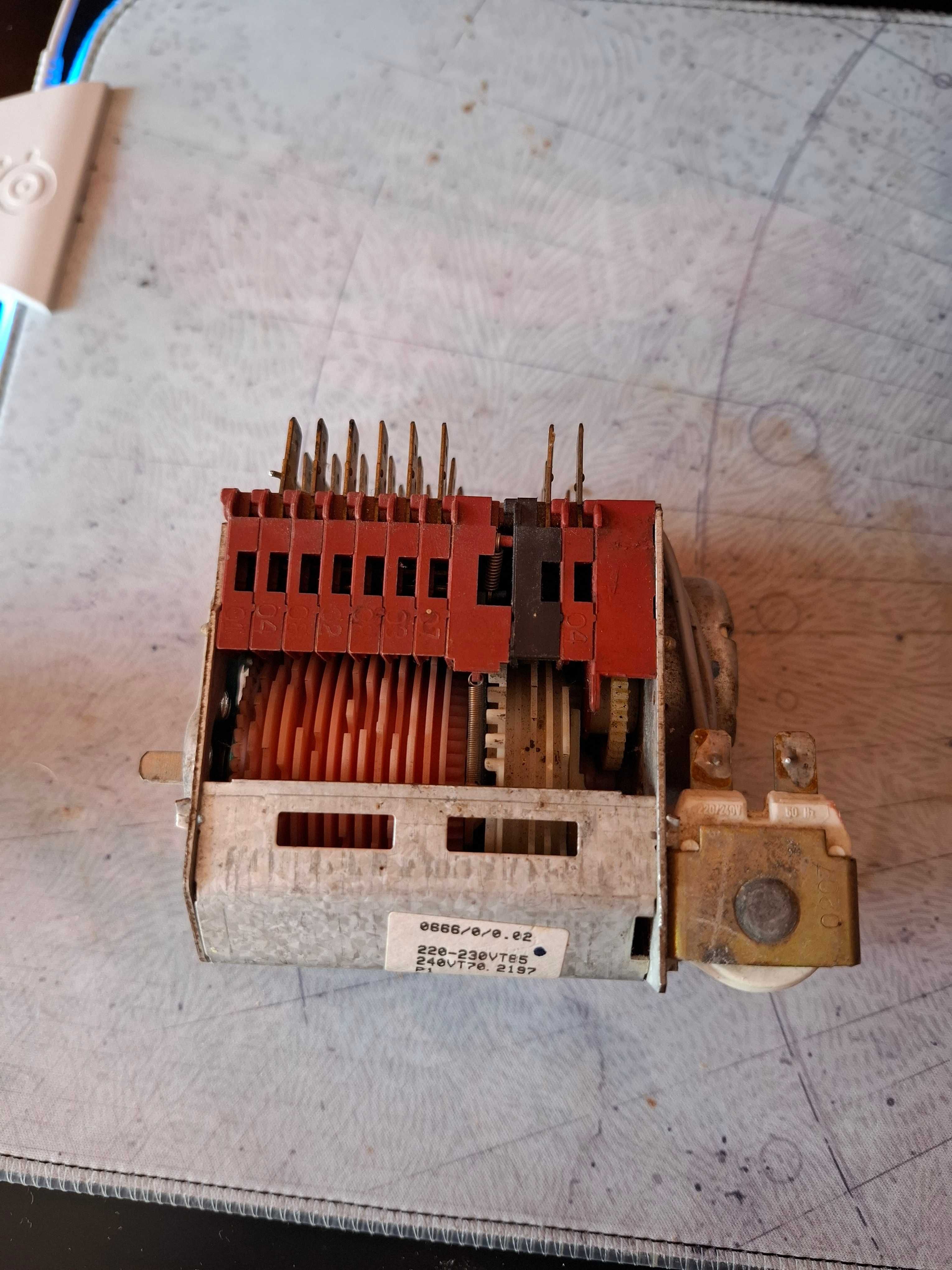 Programator 
POLAR PDH 885