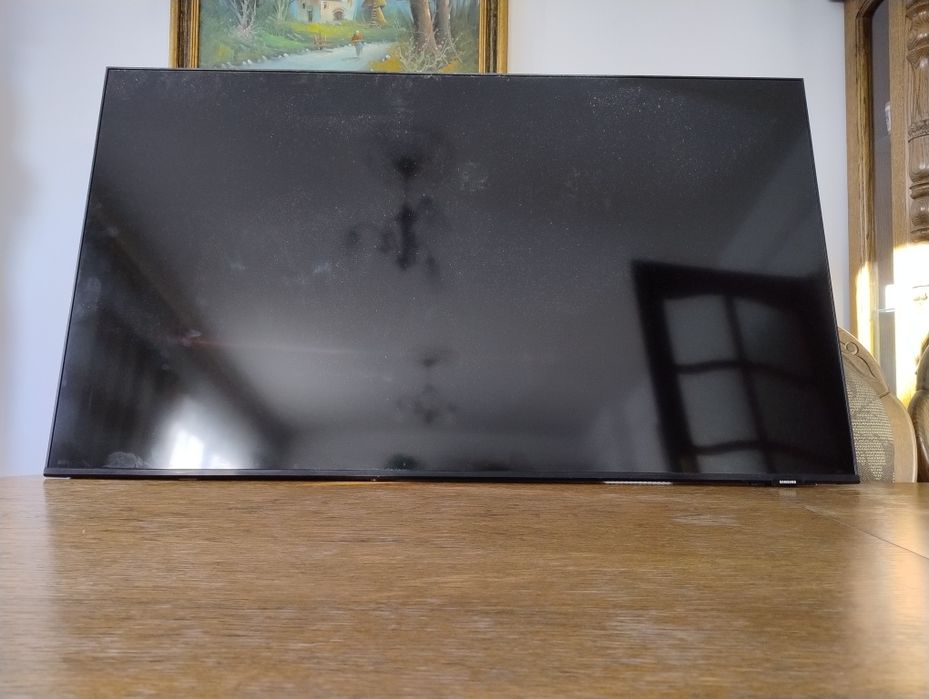 Telewizor Samsung Smart UE50AU8002K 50 cali uszkodzony płaski