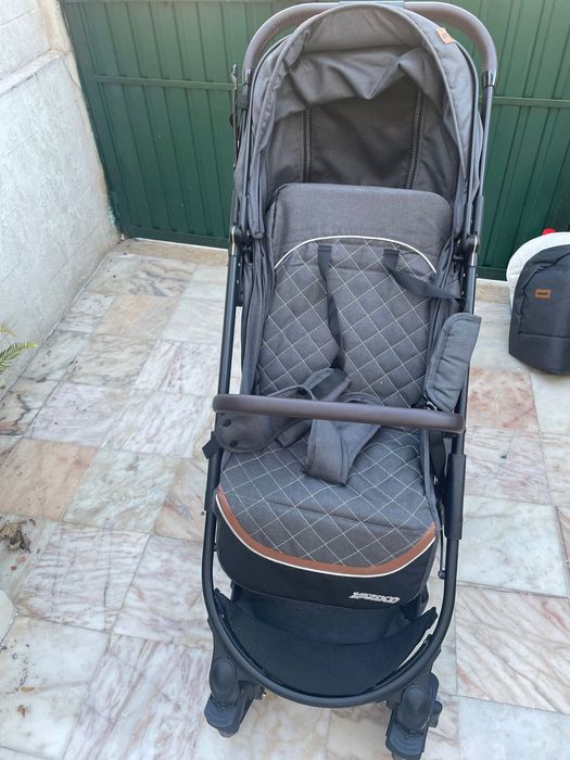 Carrinho bébé até 22kg marca yazoko