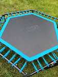 Trampolina fitness dla kobiet.