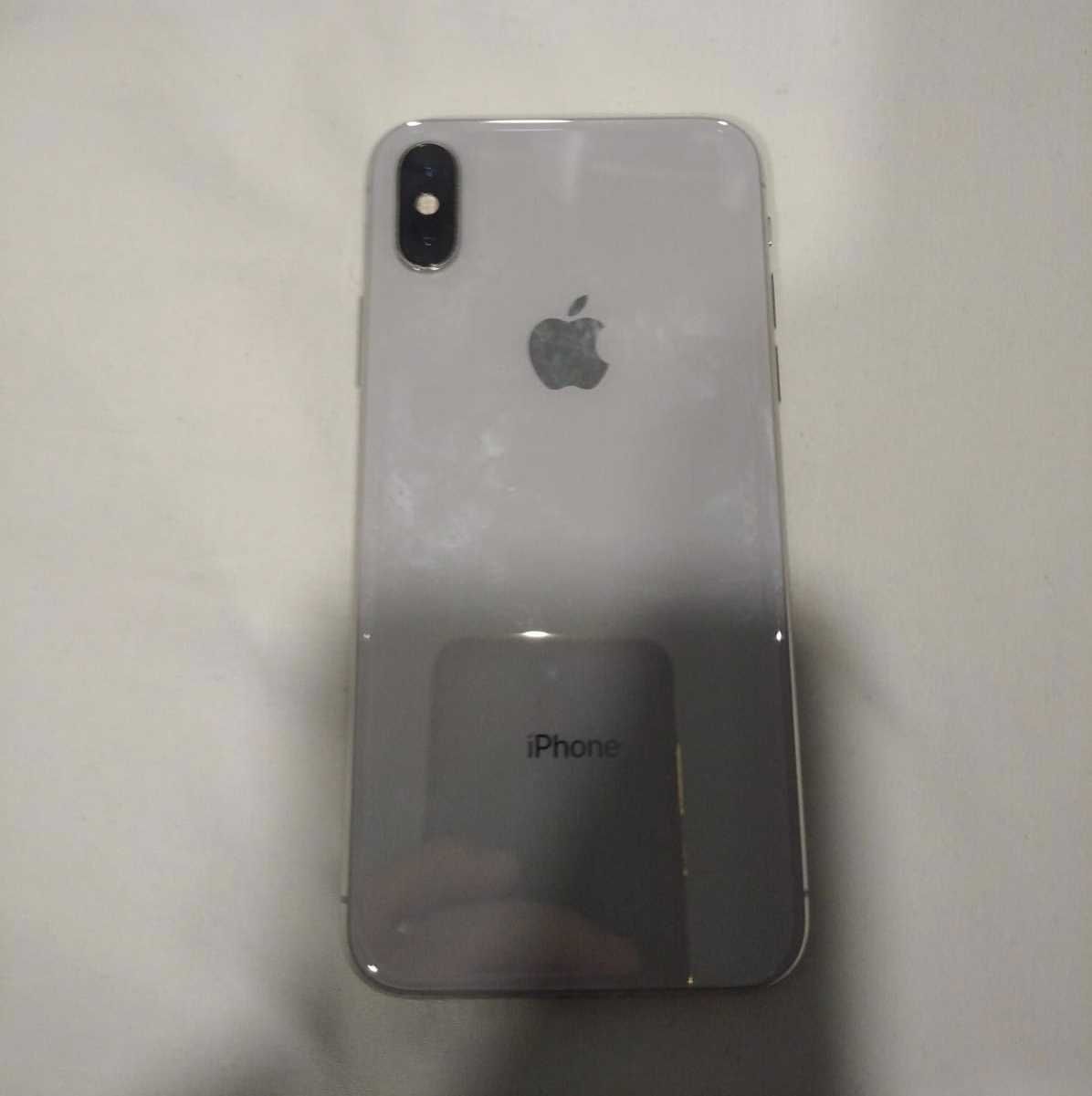 iPhone X 64GB em Branco