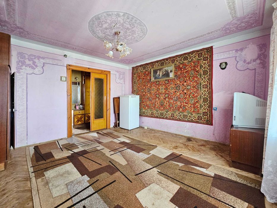 Продаж 4 кімнатної квартири, вулиця Медової Печери, цегла