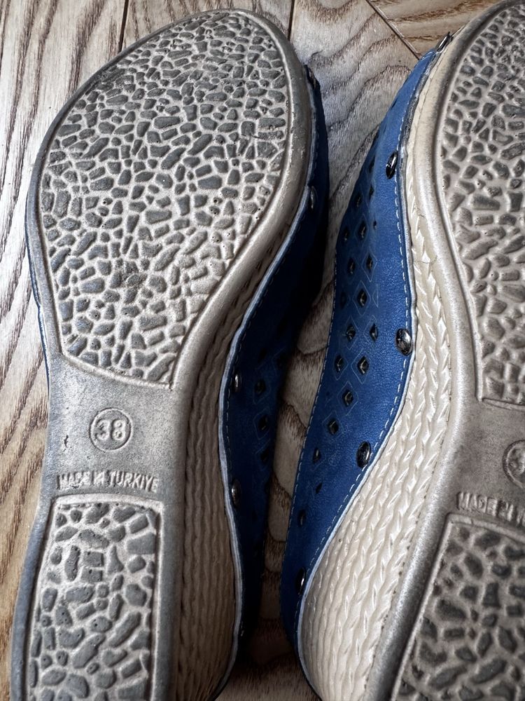 Buty klapki damskie 20 zł