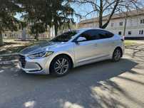 Автомобіль Hyndai Elantra 2016 року
