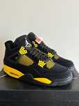 ButyMeskieDamskieJordan4RetroThunder nowy Rozmiar.40