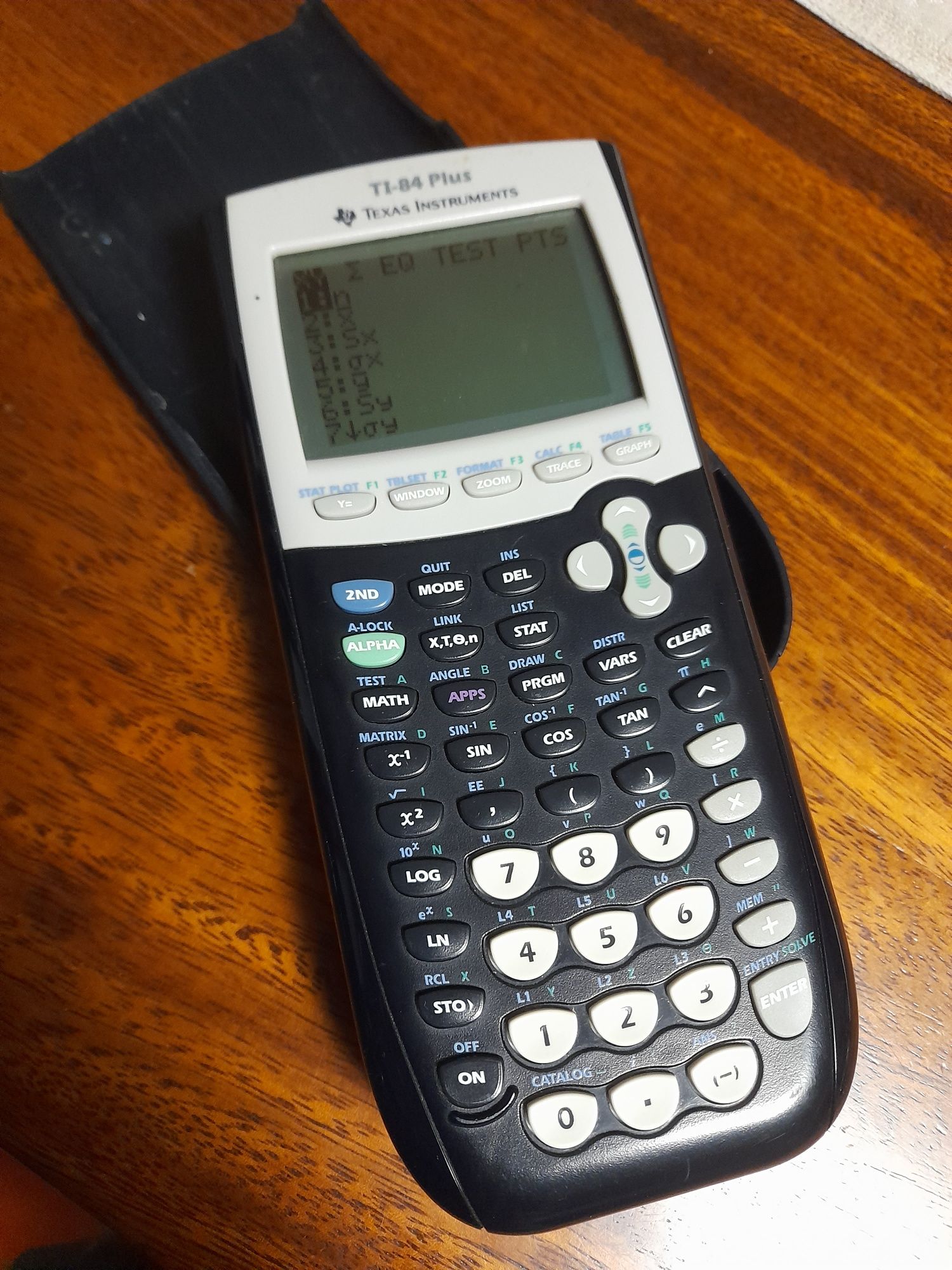 Calculadora gráfica texas instruments TI 84 Plus