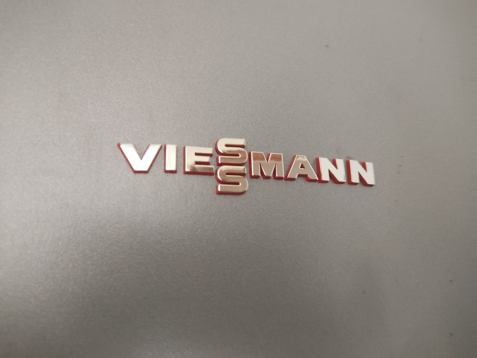 Bufor izolowany ze stali nierdzewnej Viessmann, 50 litrów