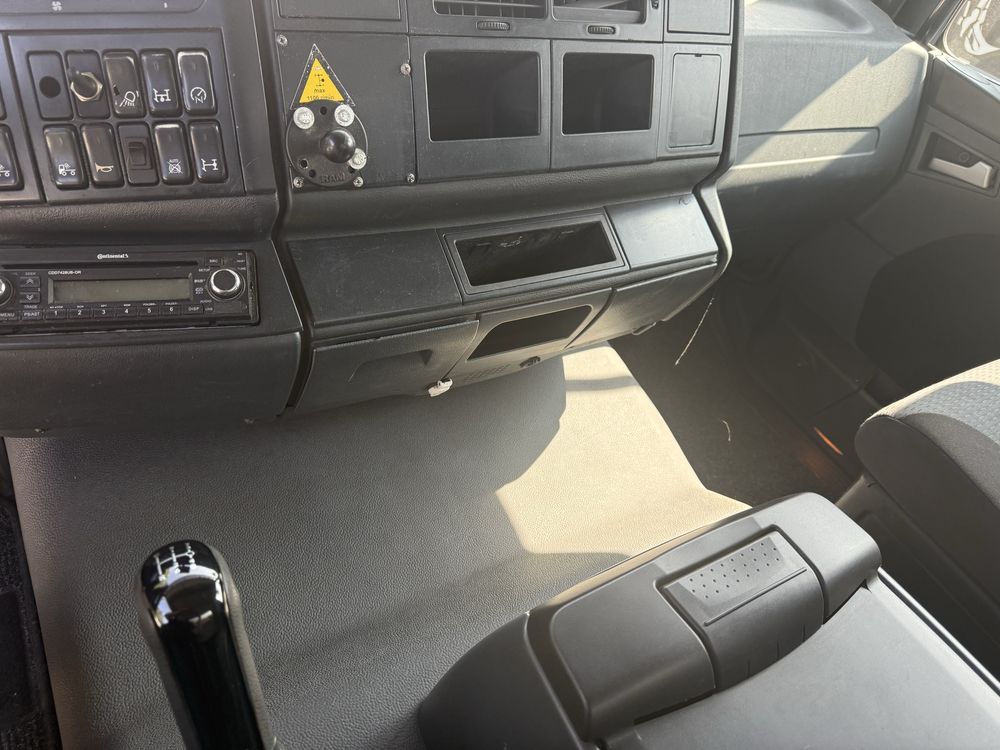 MAN TGM 18.340 P/CONTENTORES IMPECÁVEL APENAS 600.000km #OPORTUNIDADE#