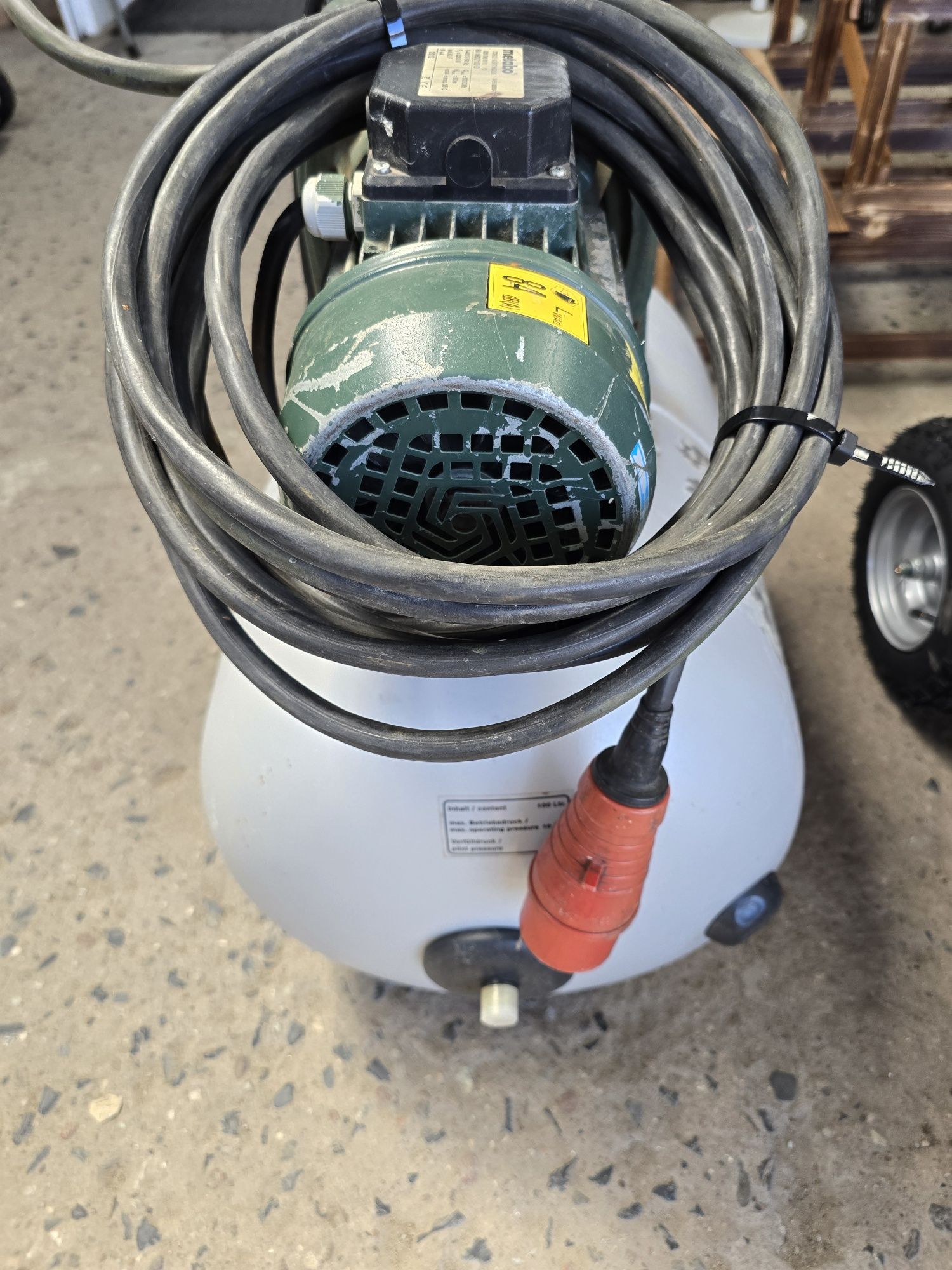 Hydrofor Pompa Metabo HV1600