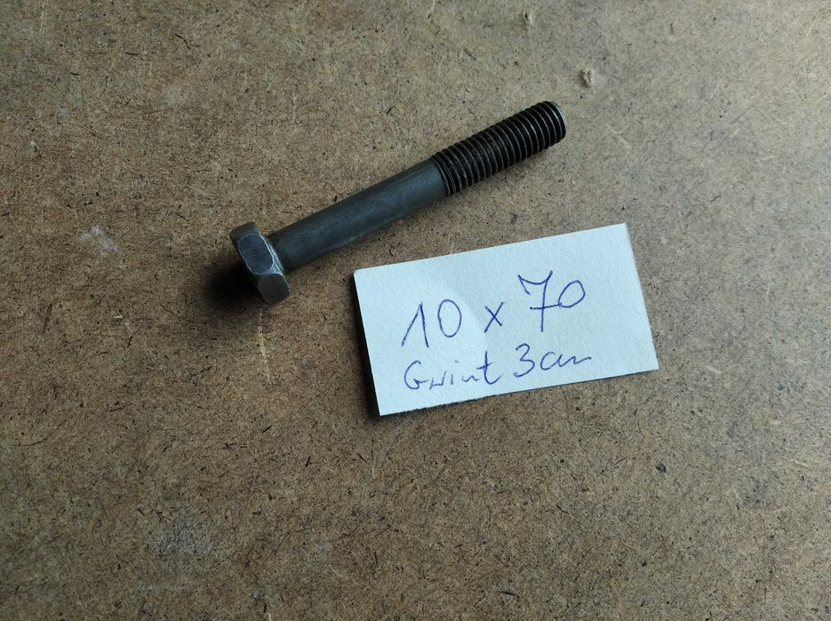 Śruba eska 10 x 70 DDR nowa gwint 3 cm