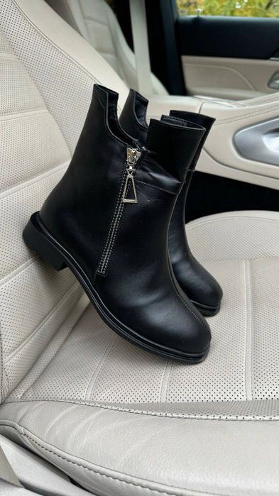 Черевики жіночі дуже гарні шкіряні зимові. Женские ботинки зимние