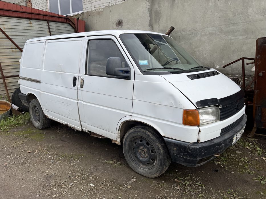 Volkswagen Transporter T4 2.4