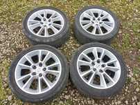 Felgi 17' Opel Astra H, Vectra C, Zafira B 5x110 ET35 z oponami Dunlop