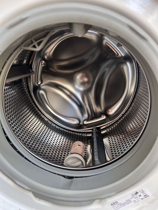 Пральна машина AEG