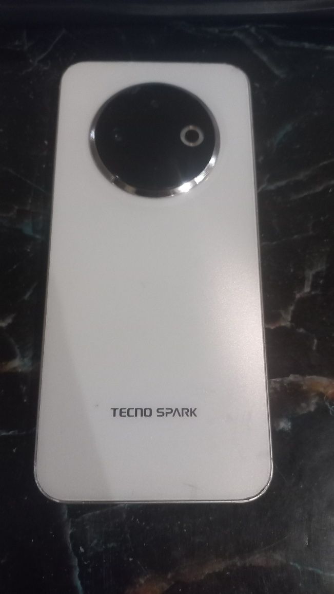 Продам текно спарк 30