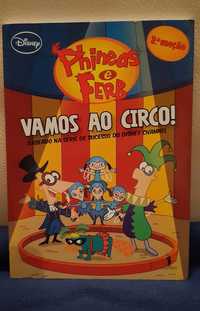 Livro juvenil da coleção "Phineas e Ferb" - Vamos ao Circo!
