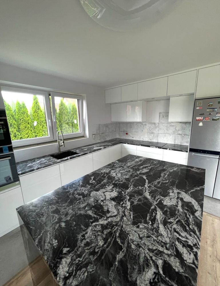 Blaty  kuche  Marmur Granit Spieki Kwarcowe