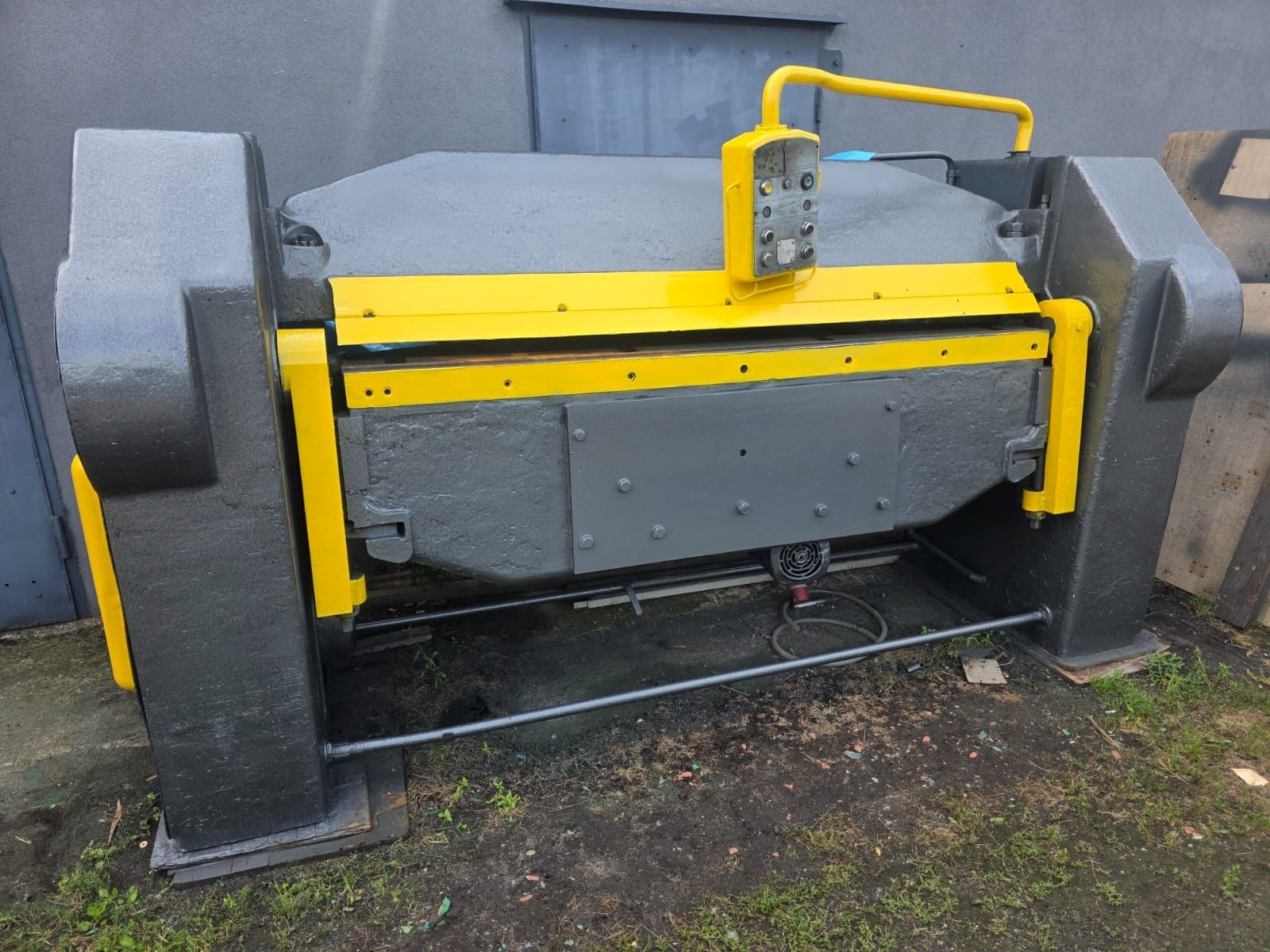 Giętarka,zaginarka mechaniczna 2000x4