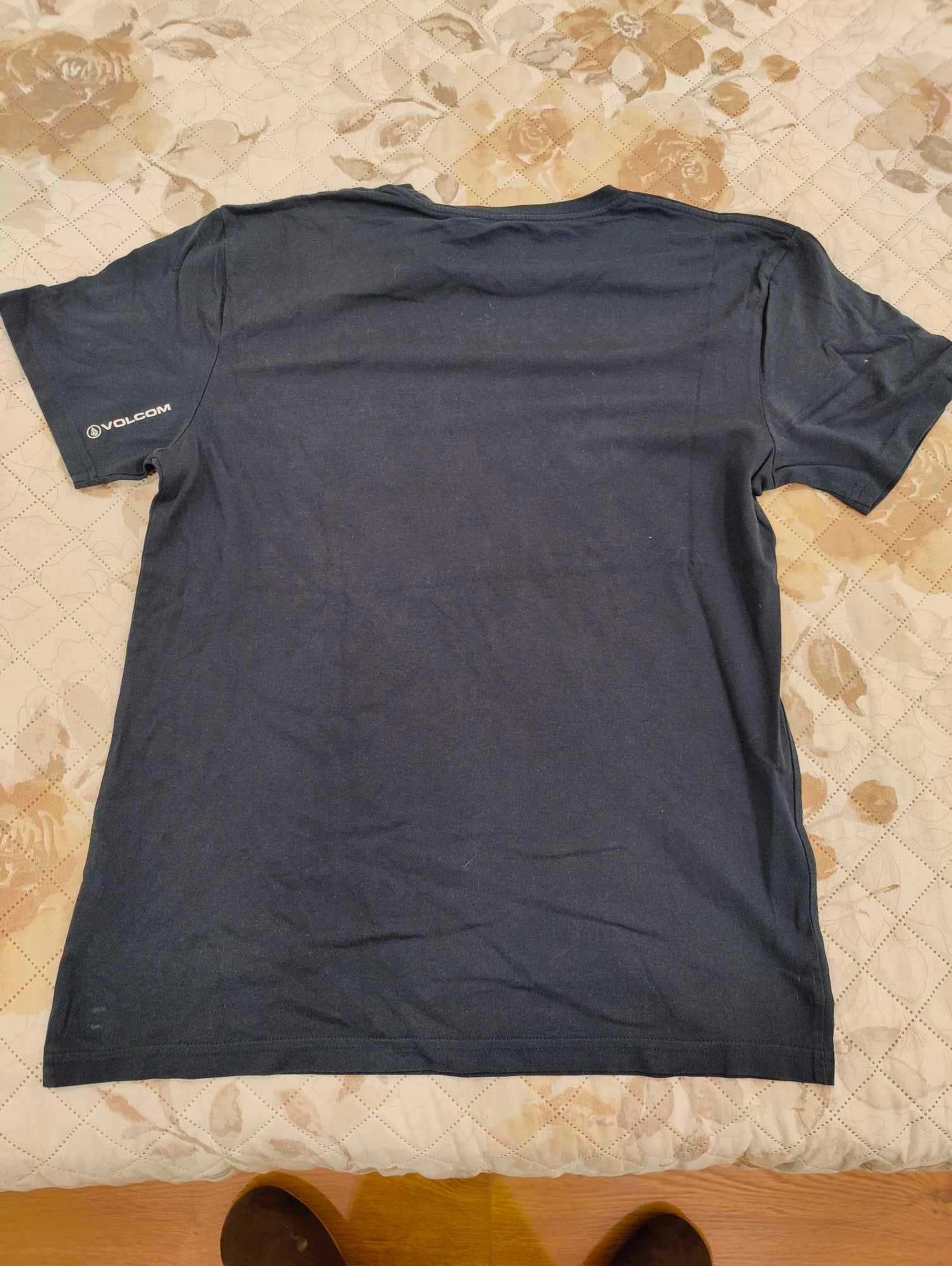 T-shirt Volcolm tam. S excelente!