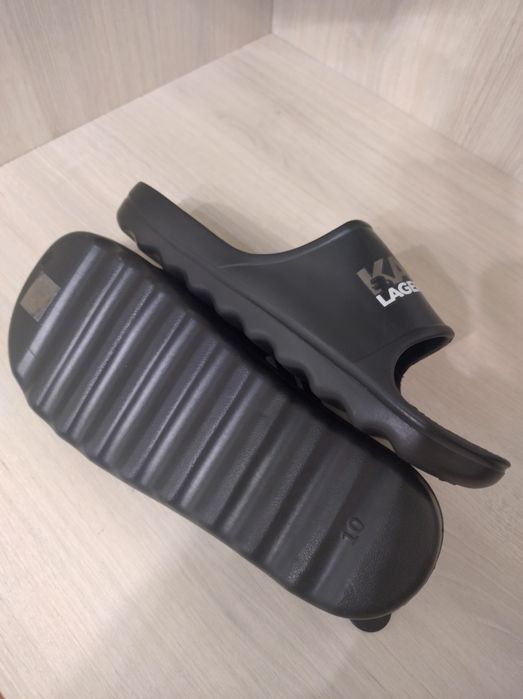 Нові чоловічі шльопки Karl Lagerfeld. Оригінал 10us на ступню 29см