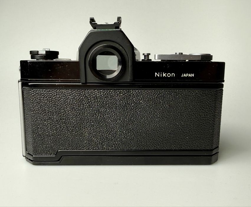 Плівкова камера Nikkormat FT чорна