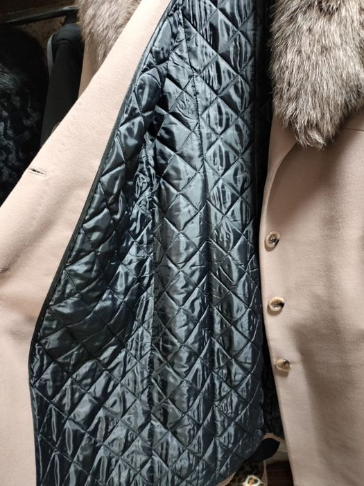 Продам пальто в гарному стані