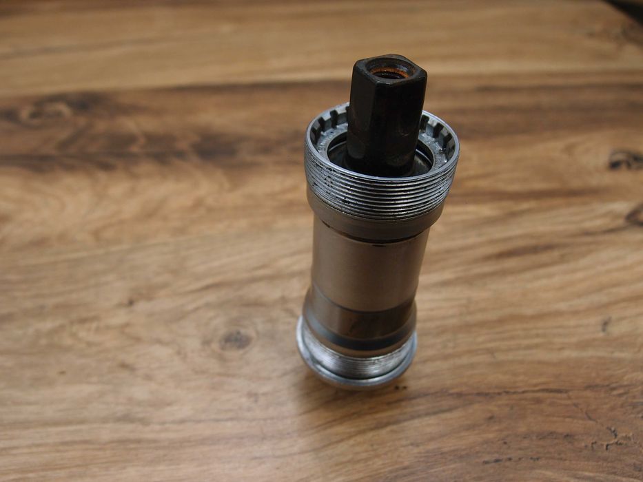 suport rowerowy Shimano Deore BB-UN52 VIA Japan 107 mm BSA / 68 mm