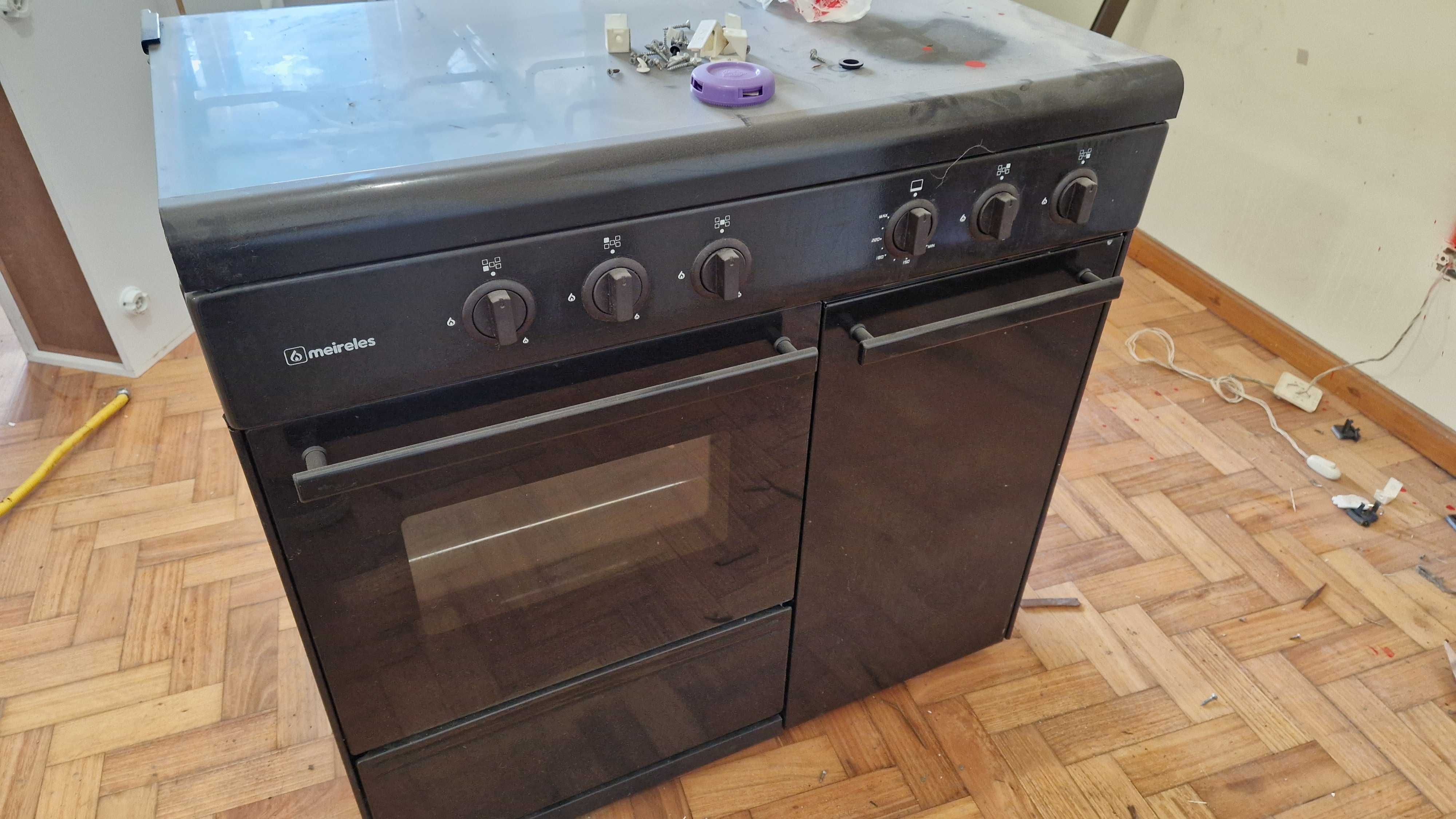 Exaustor + fogão a gás - 90 cm