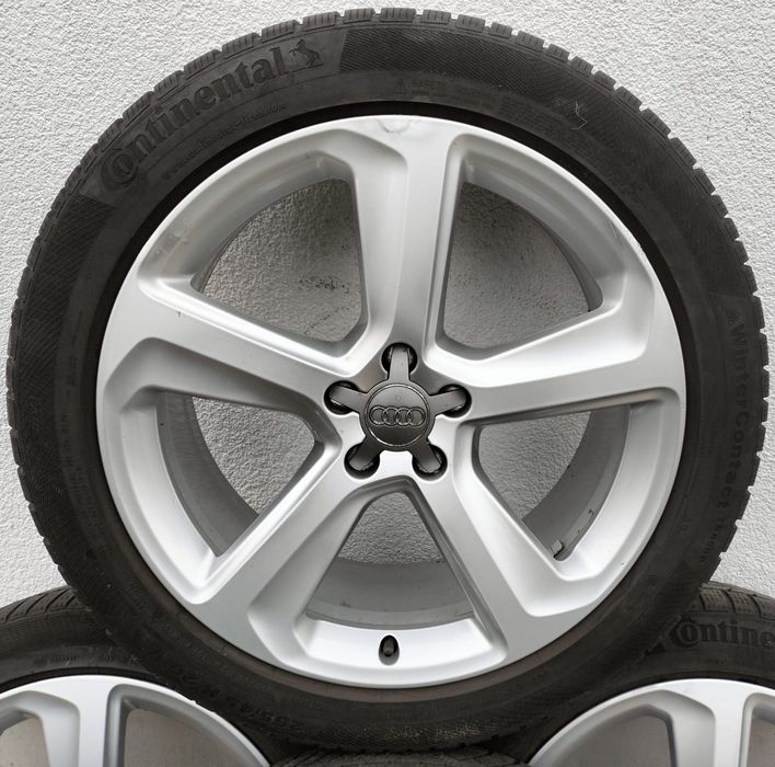 Felgi z oponami zimowymi Audi Q5 8,5x20 ET33 5x112