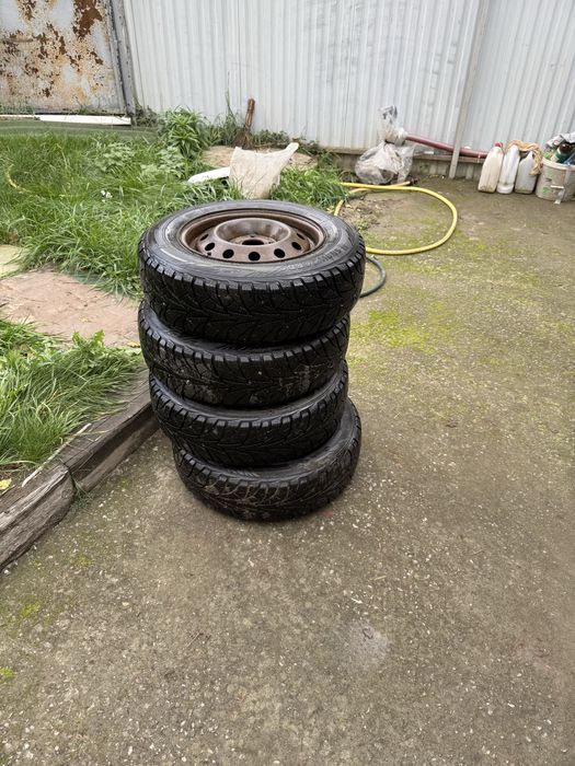 Продам колеса R14 на лагуну