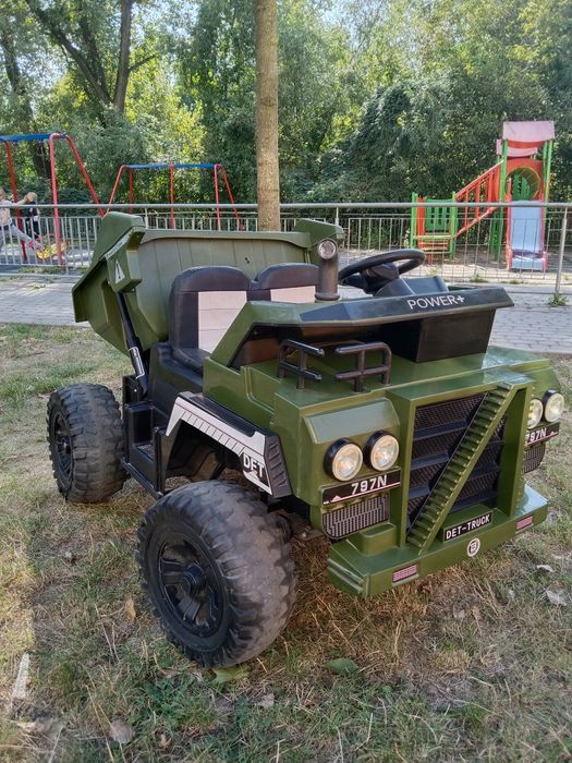 Дитячий електромобиль,грузовік великий