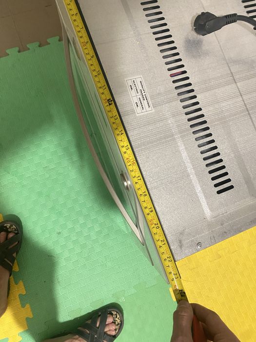 Продам духовку Eleyus