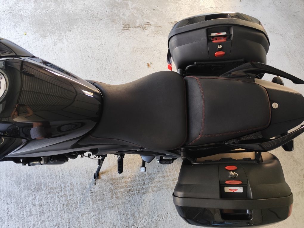 Piękna Honda CB1000F  2010  Gwarancja  Zestaw kufrów  (filmik)