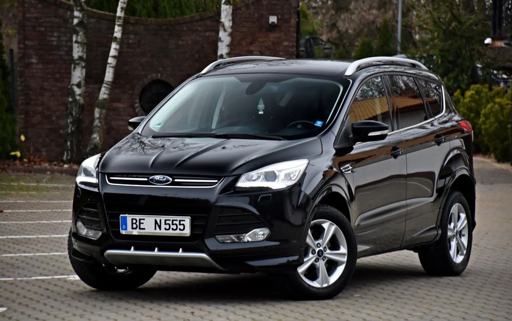Ford Kuga 2013 року