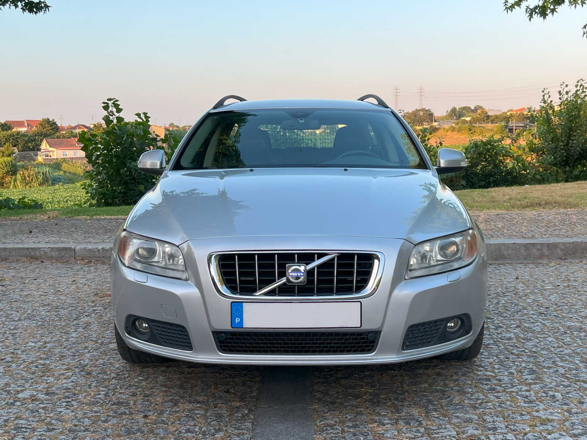 Volvo V70 D5 Nacional Full Extras