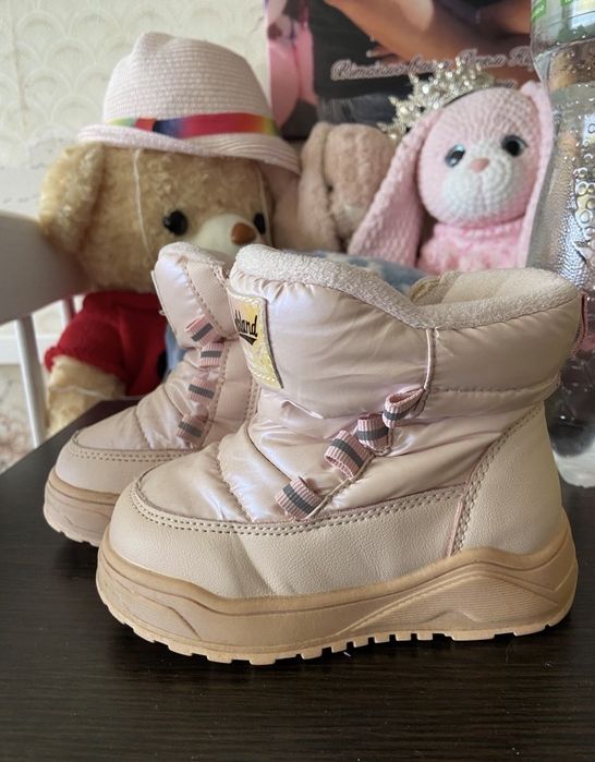 Дитячі чоботи для дівчинки